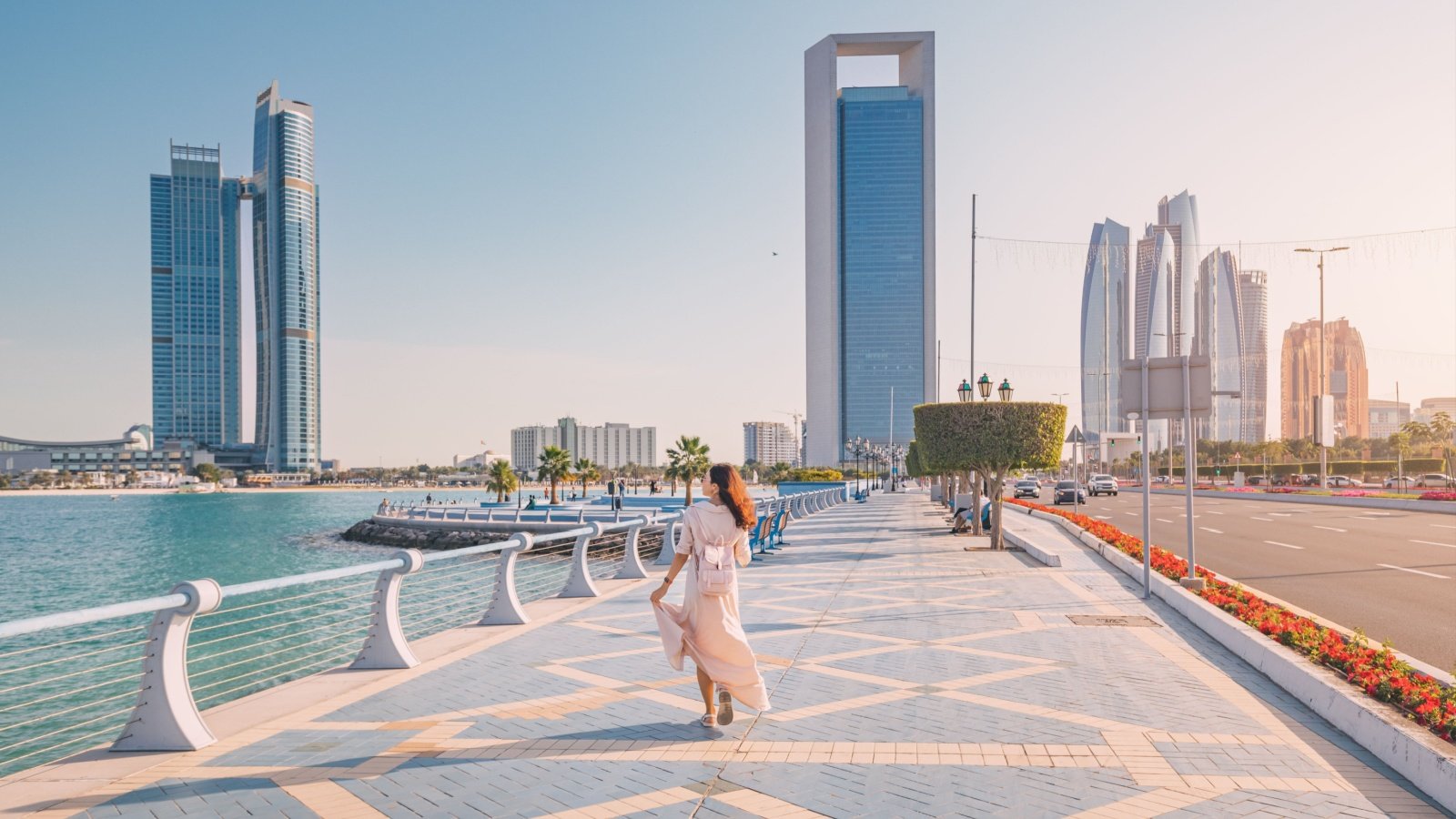 Abu Dhabi Corniche, travel frantic00 Shutterstock