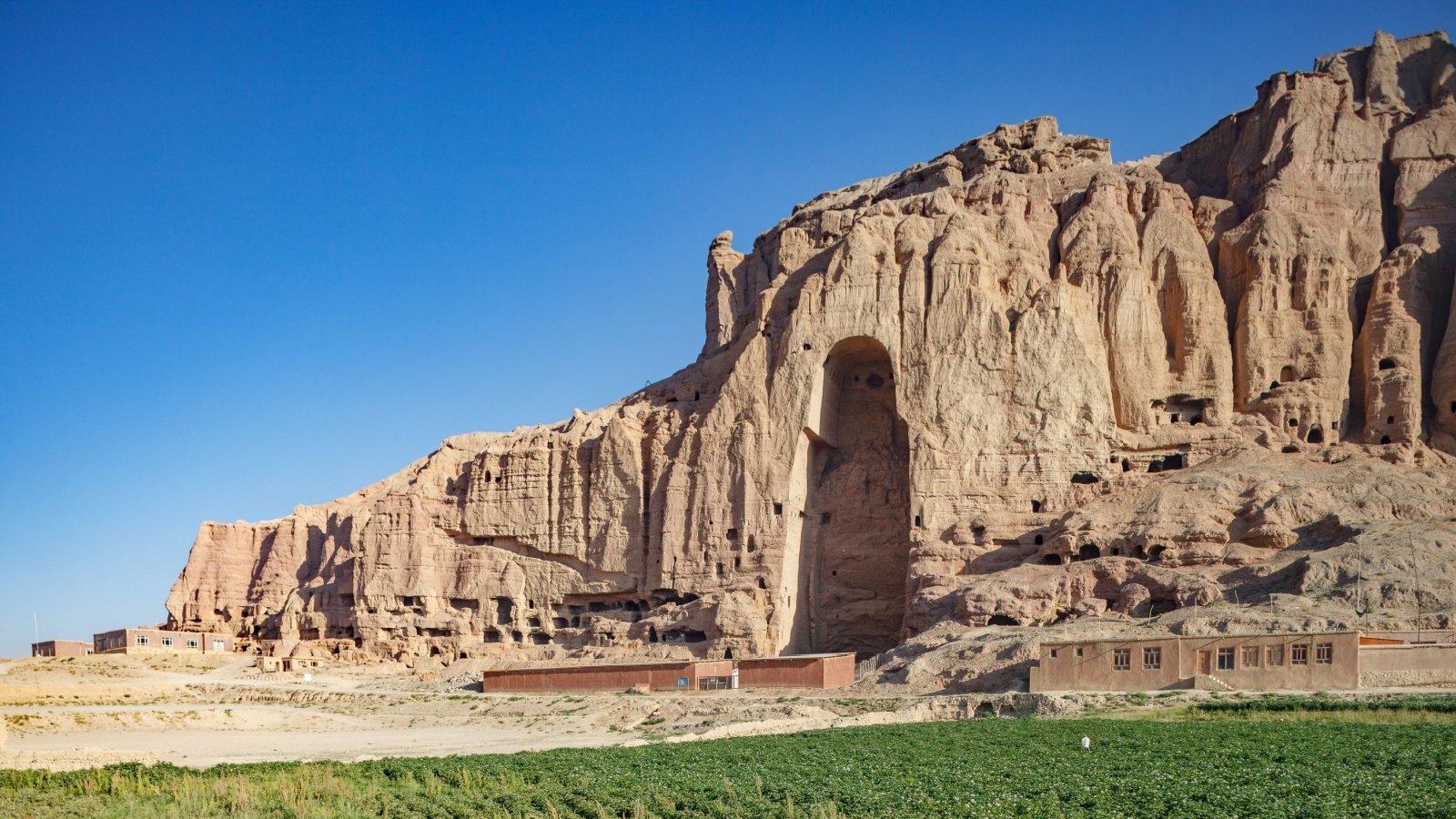 Afghanistan, Bamiyan (Bamian or Bamyan) Pvince73 Shutterstock