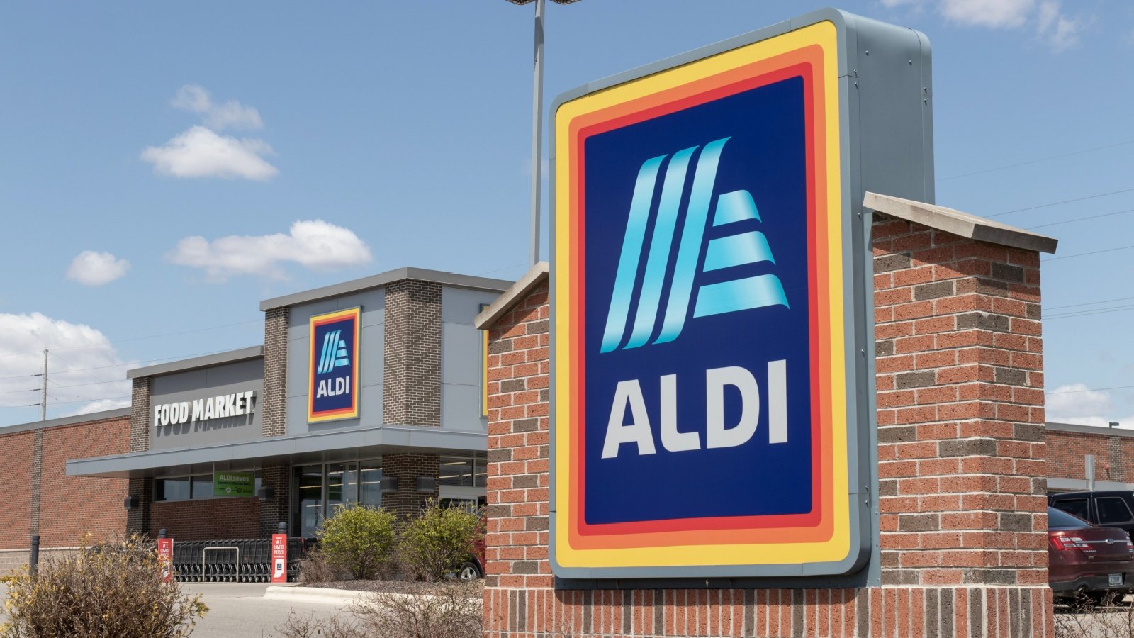 Aldi Discount Supermarket Jonathan Weiss Shutterstock