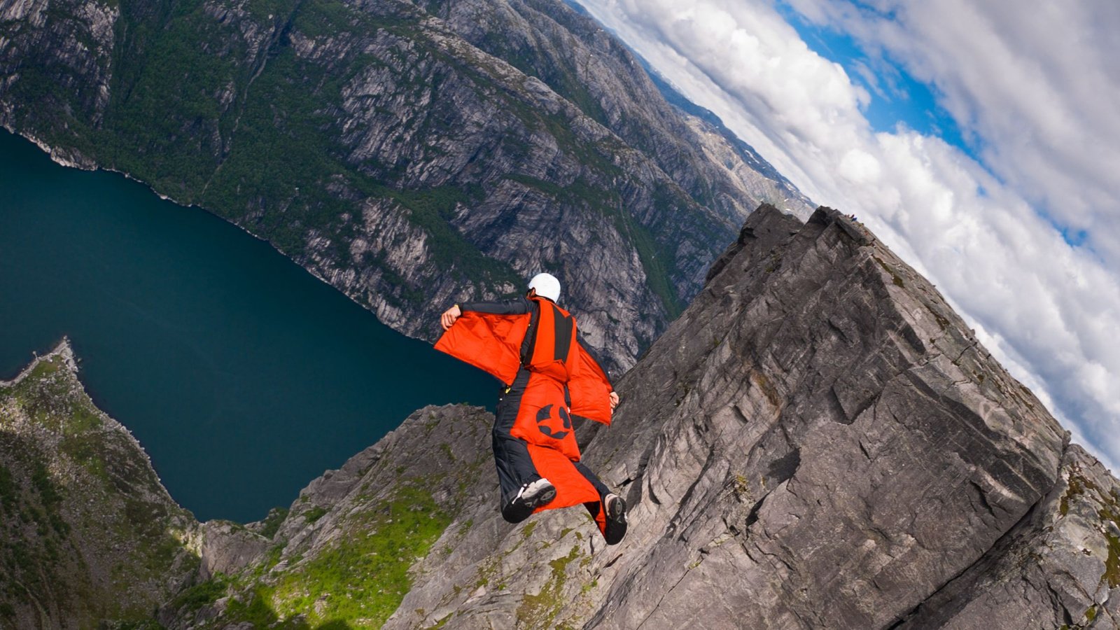 BASE Jumping Norway Extreme Sport Evgeniya Moroz Shutterstock