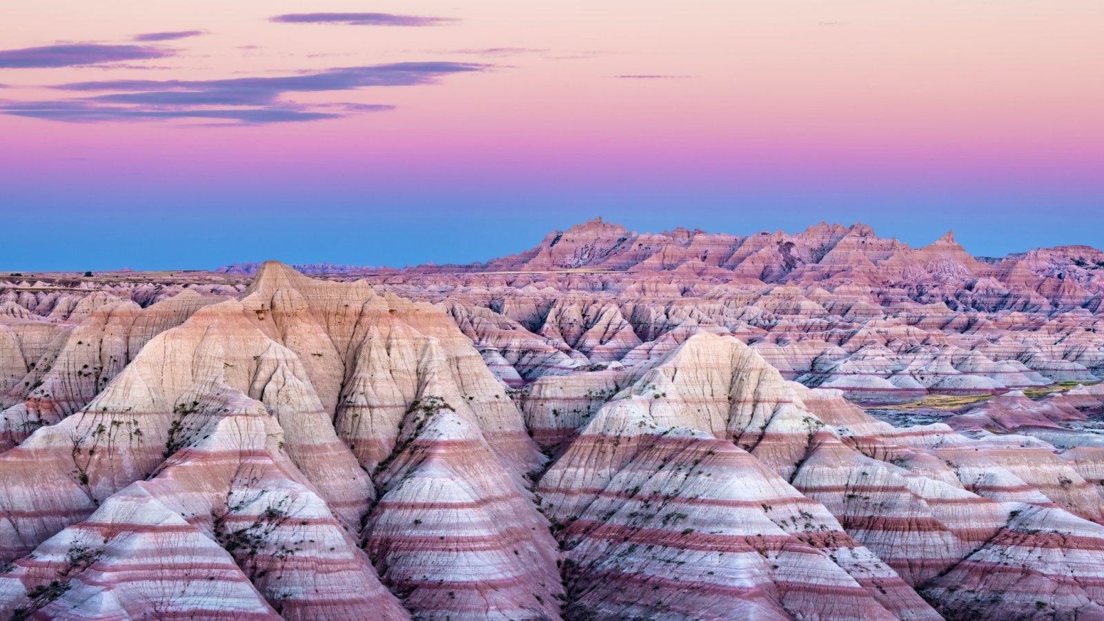 Badlands National Park in South Dakota Wick Smith Shutterstock