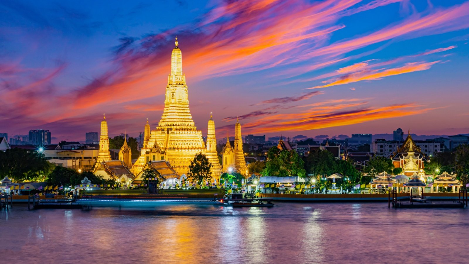 Bangkok Thailand Wat Arun temple at sunset asia travel Kadagan Shutterstock