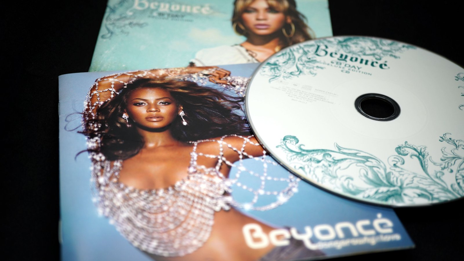 Beyonce Album Cover CD Kraft74 Shutterstock