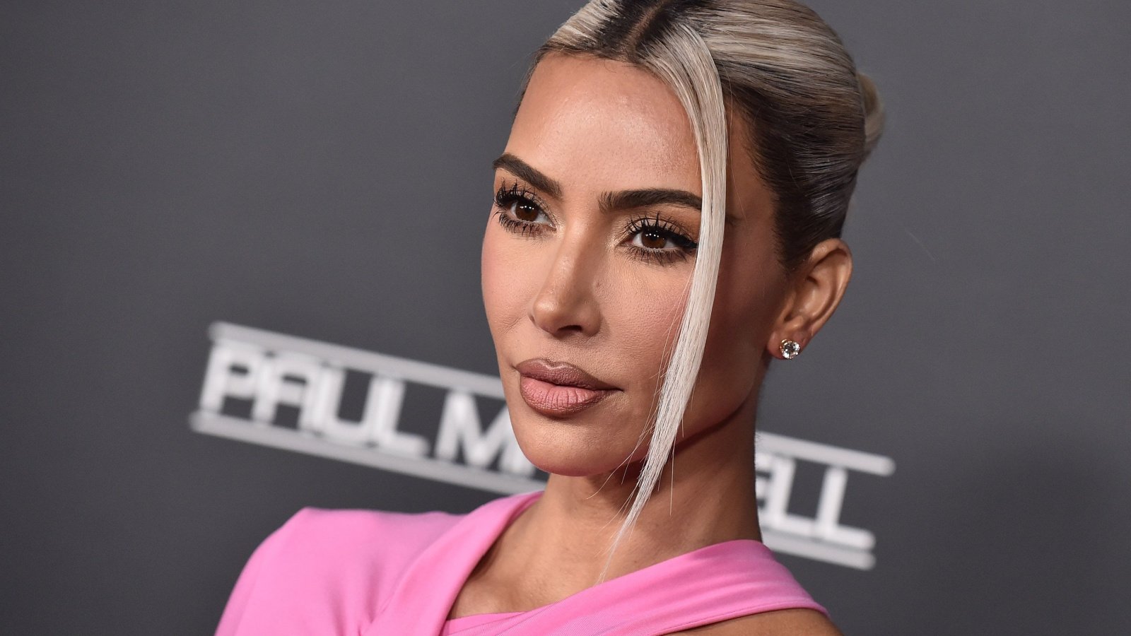 Celebrity Kim Kardashian Blond DFree Shutterstock