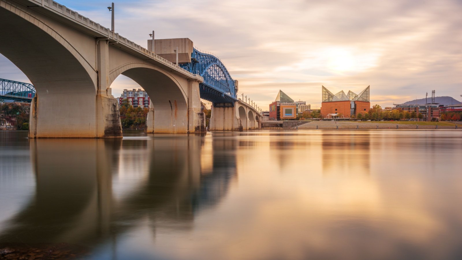 Chattanooga, Tennessee Sean Pavone Shutterstock