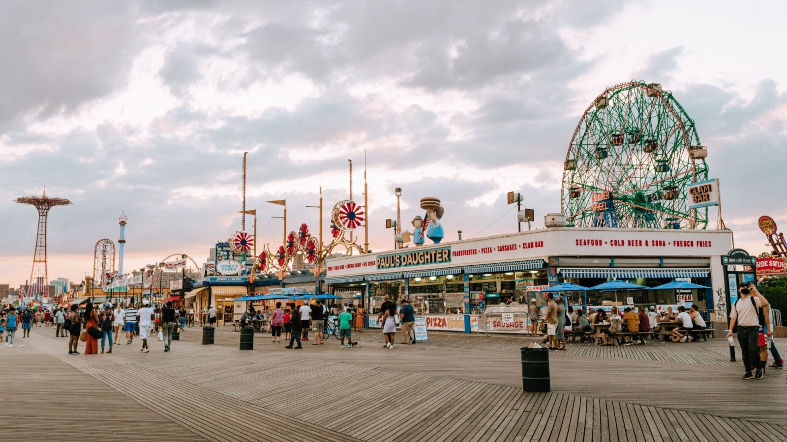 Coney Island boardwalk of the iconic amusement park Wonder Wheel Iryna Horbachova Shutterstock