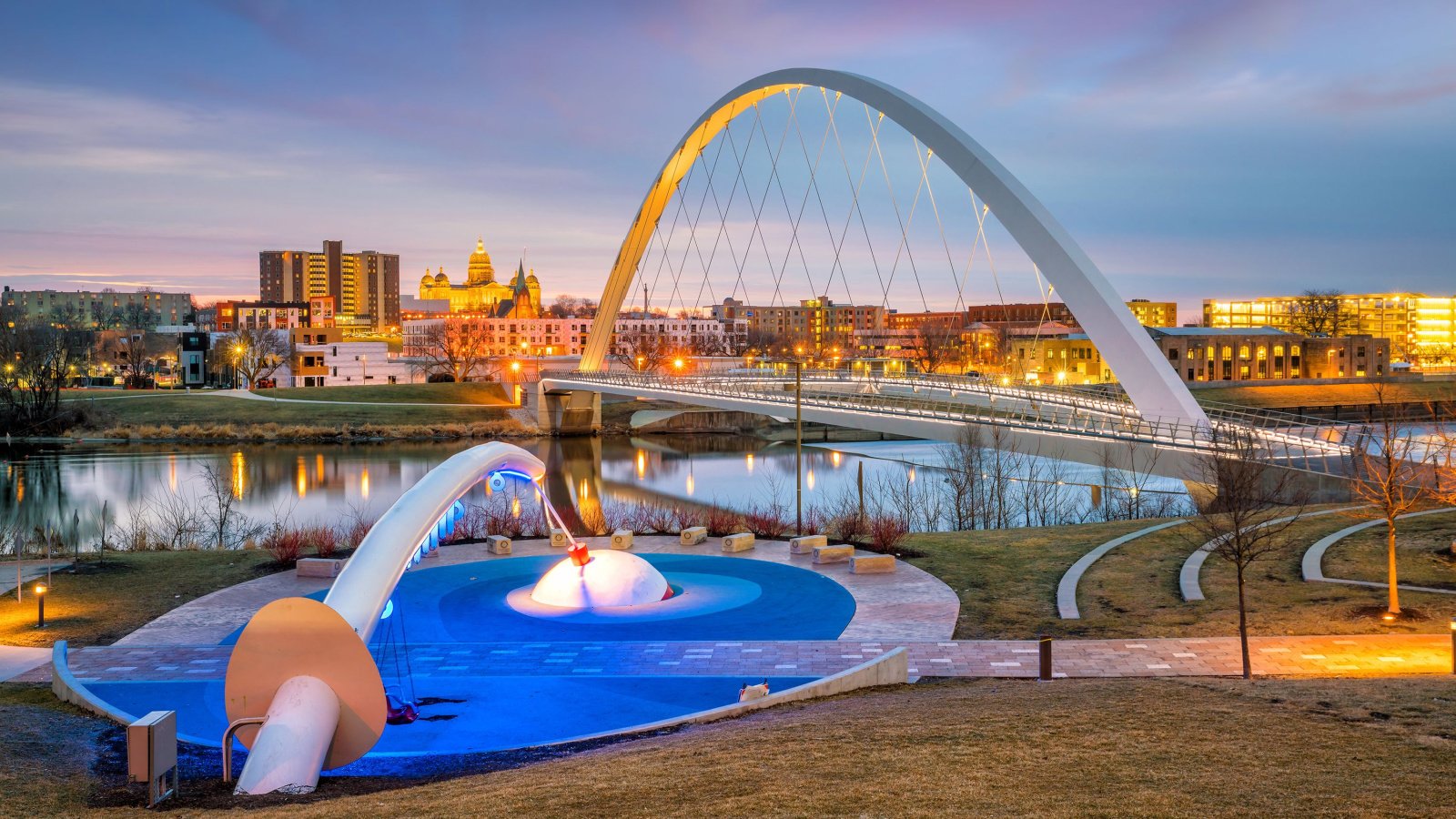 Des Moines Iowa f11photo shutterstock