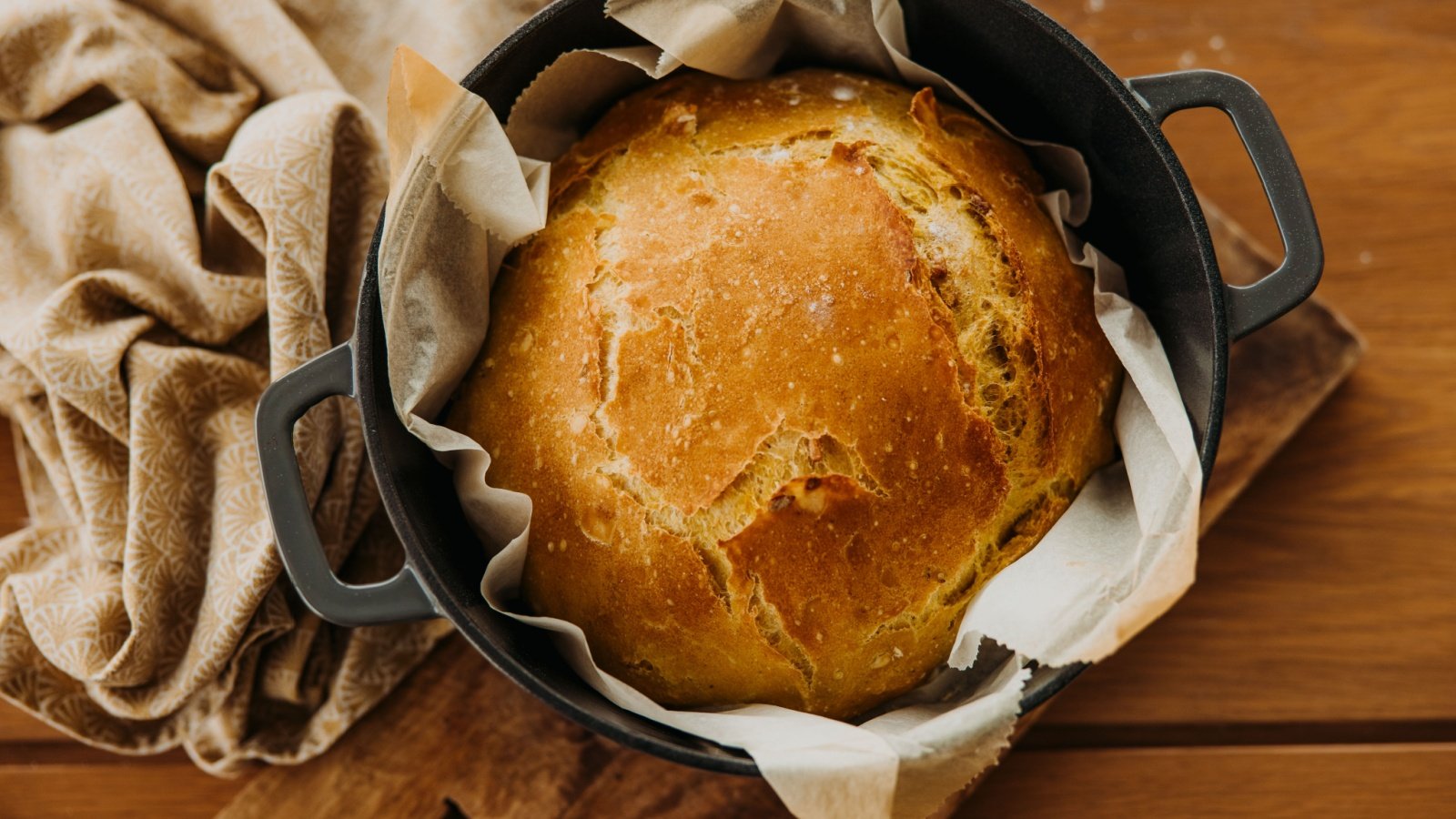 Dutch oven baking bread loaf Jana Eviakova Shutterstock