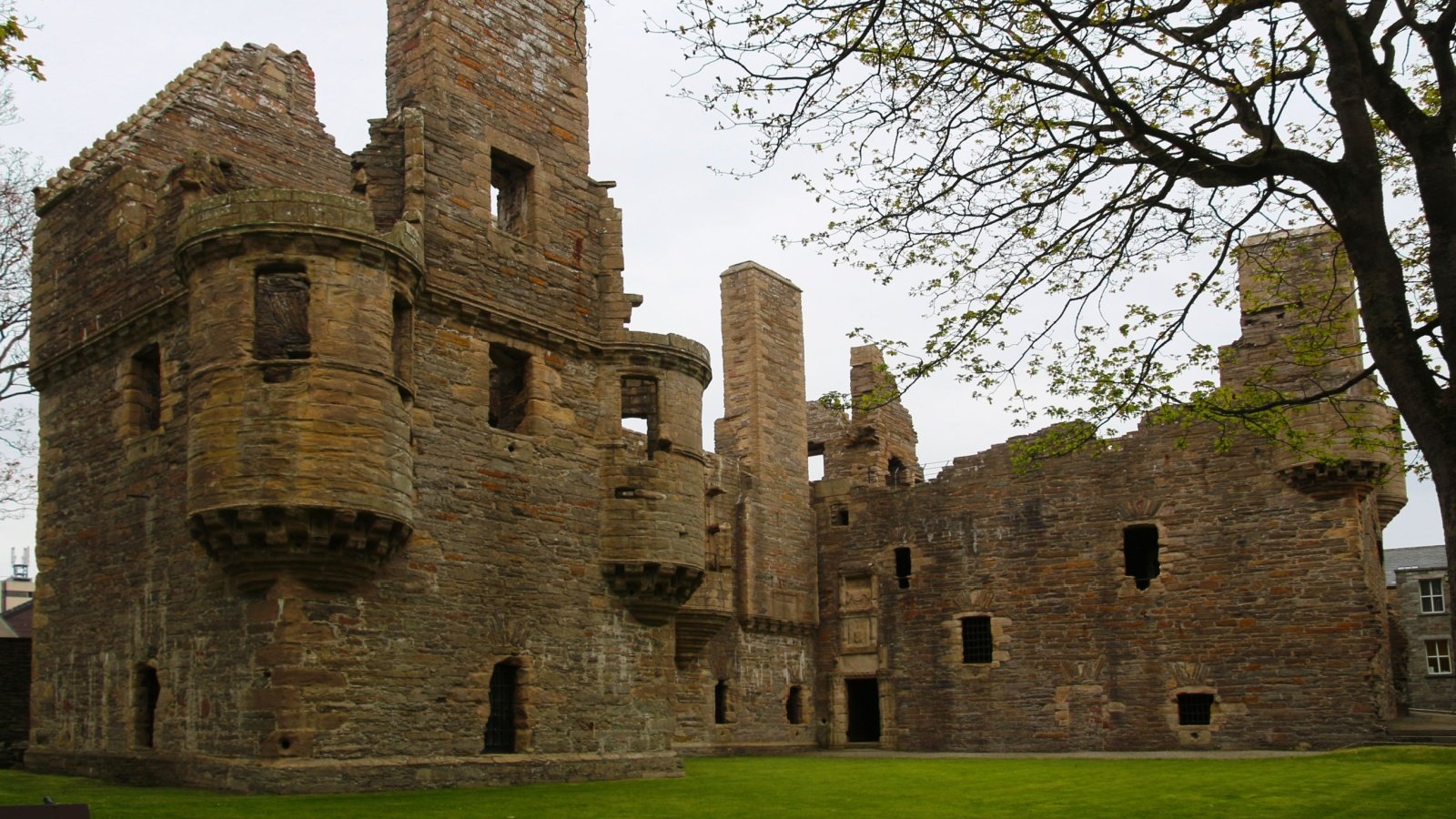 Earls Palace castle ruins in the Scotland town of Kirkwall on Orkney Island jet 67 Shutterstock