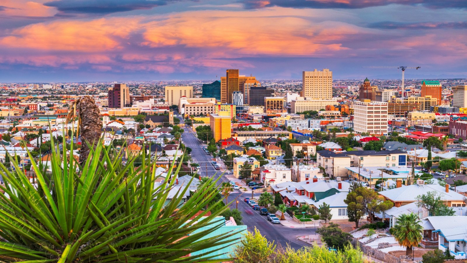 El Paso Texas Sean Pavone Shutterstock