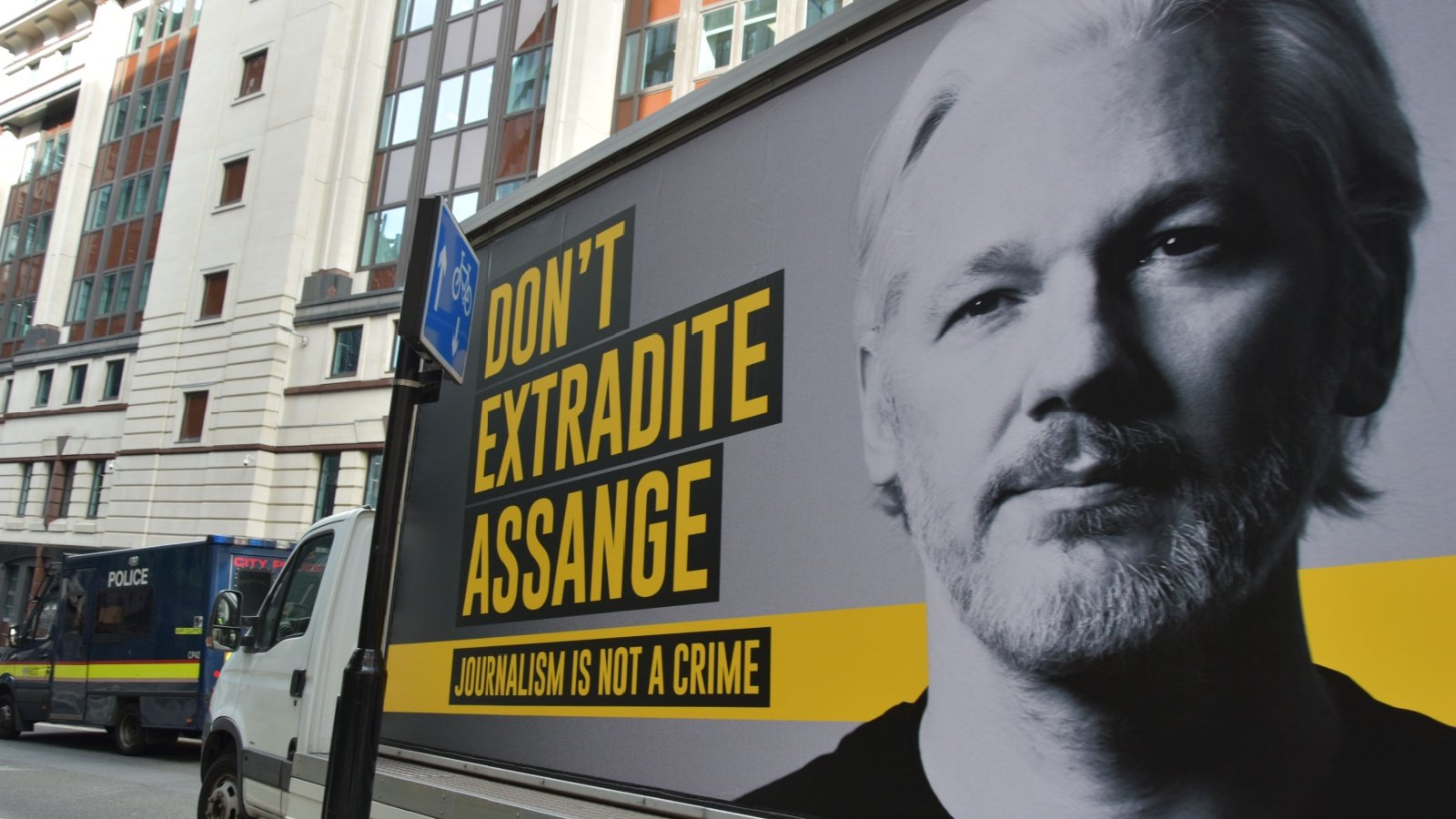 Extradition Case of Julian Assange Katherine Da Silva Shutterstock