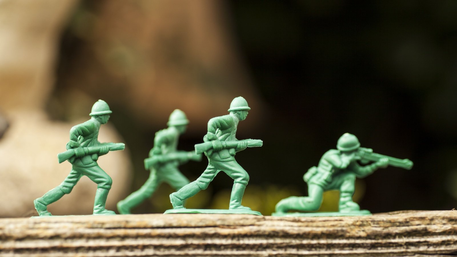 Green plastic toy soldiers Jammy Photography Shutterstock