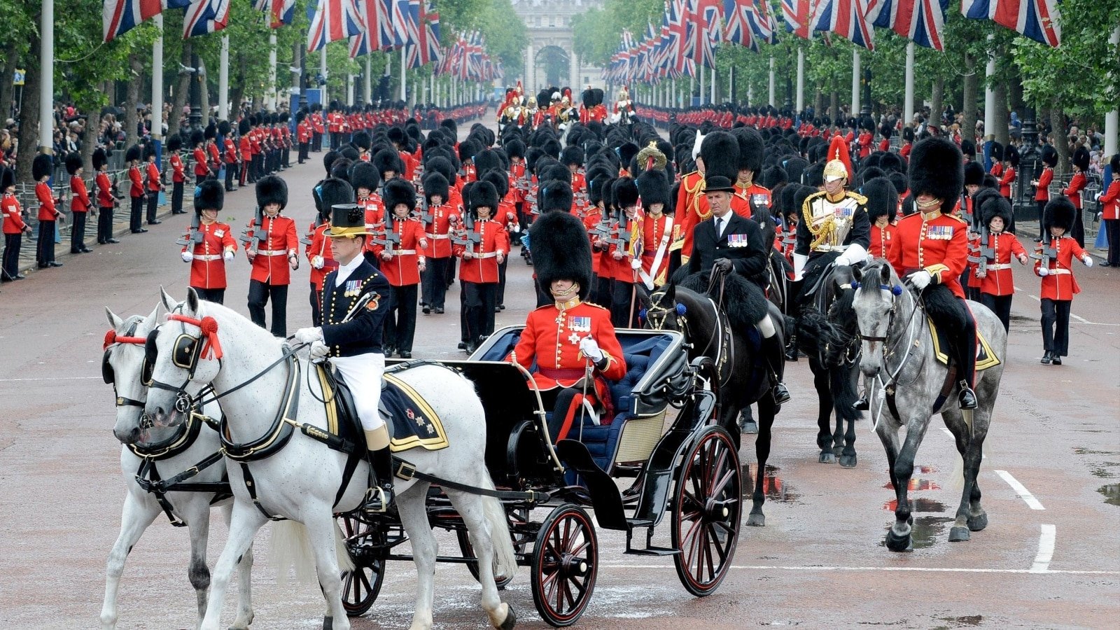 Guardsmen on parade at Buckingham Palace during Trooping the Colour United Kingdom London England starlings images Shutterstock