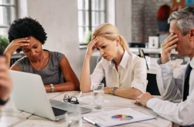How Businesses Can Navigate Economic Uncertainty & Stay Resilient