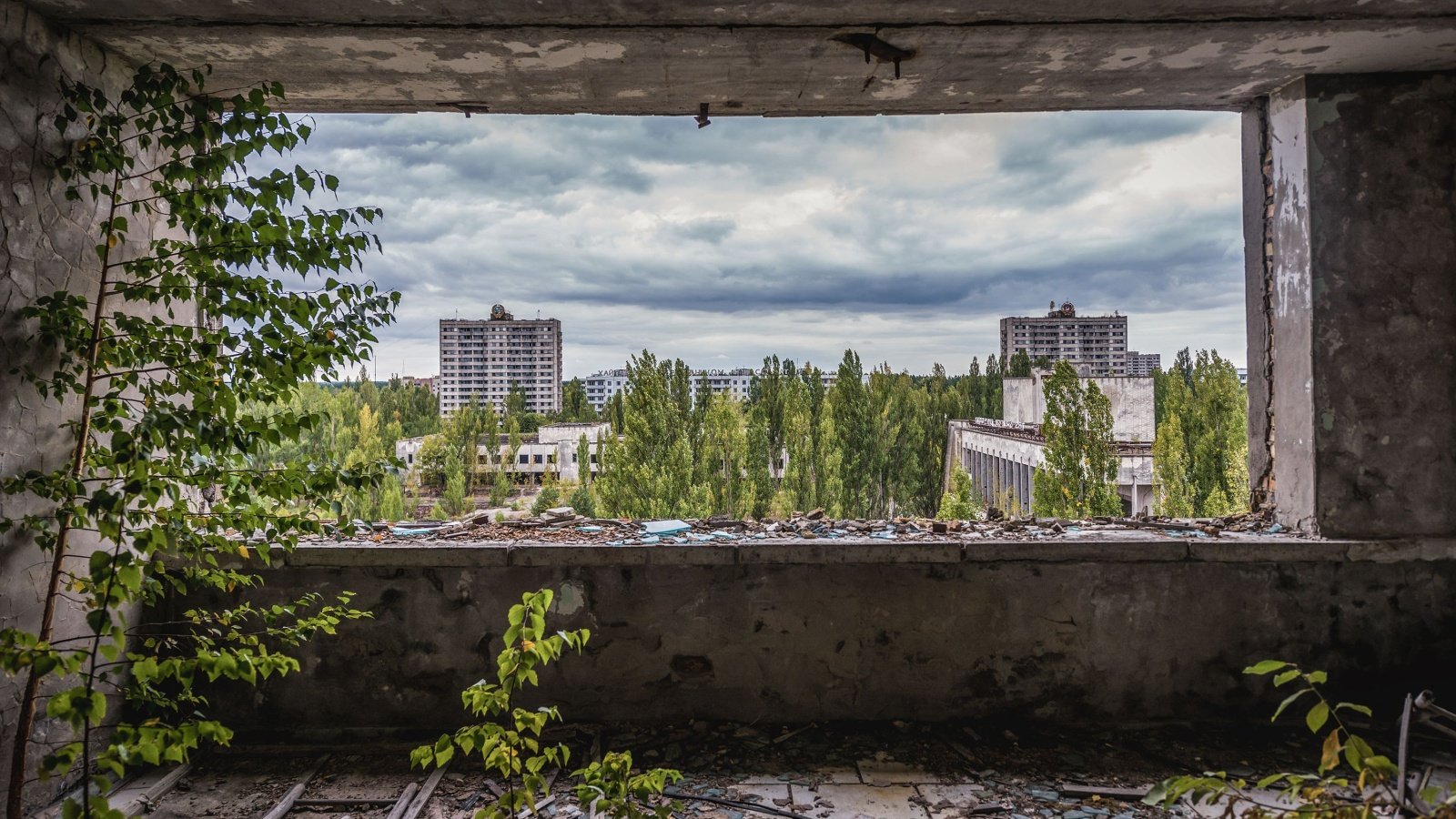 Inside the hotel in abandoned Pripyat city in Chernobyl Exclusion Zone, Ukraine Fotokon Shutterstock