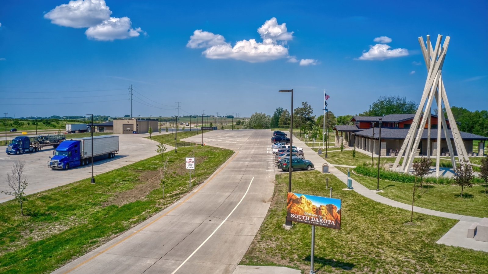 Interstate 90 South Dakota welcome sign Jacob Boomsma Shutterstock