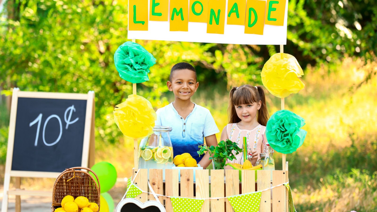 Kids business entrepreneur lemonade stand financial literacy Pixel Shot Shutterstock