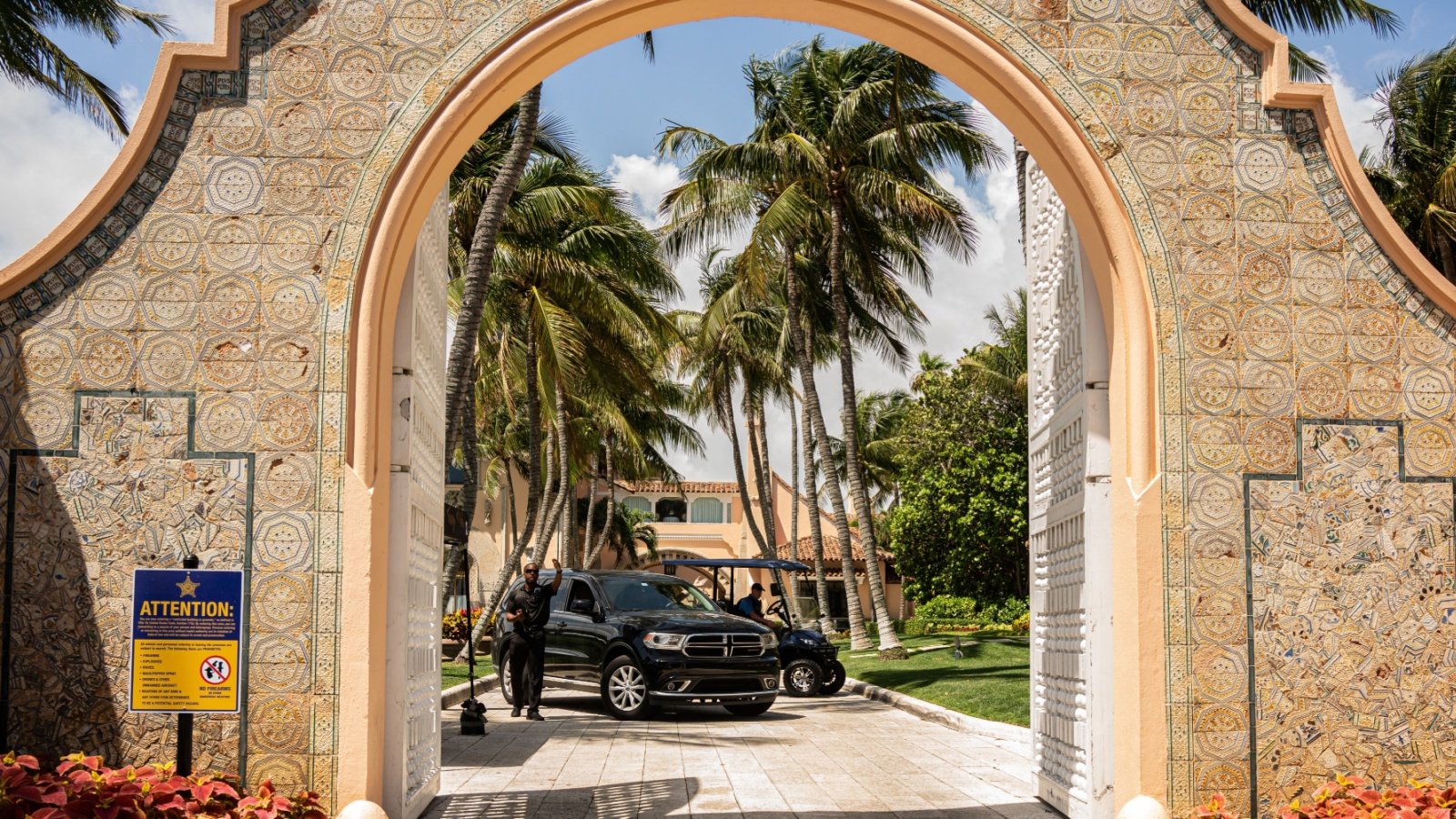 Mar a Lago Palm Beach Florida Aleksandr Dyskin Shutterstock