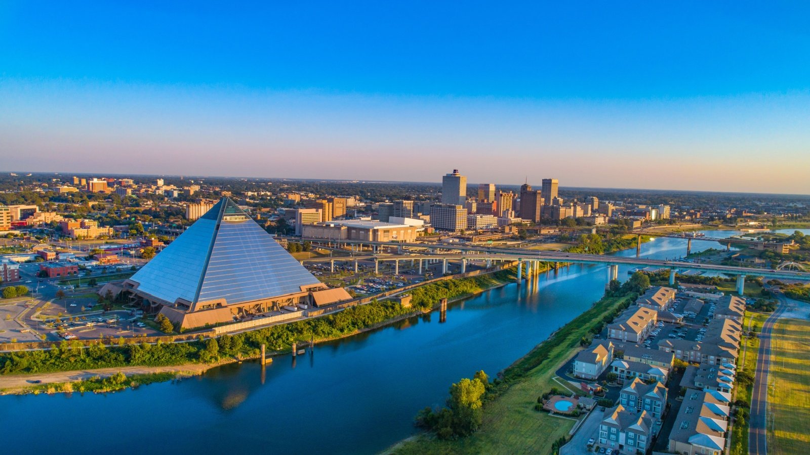 Memphis, Tennessee Kevin Ruck Shutterstock