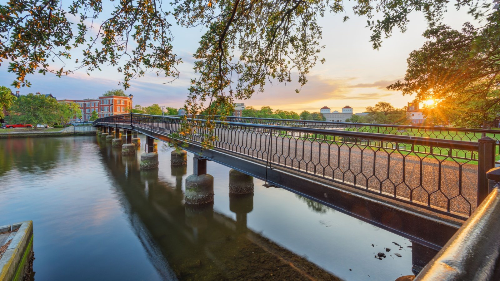 Norfolk, Virginia Sean Pavone Shutterstock