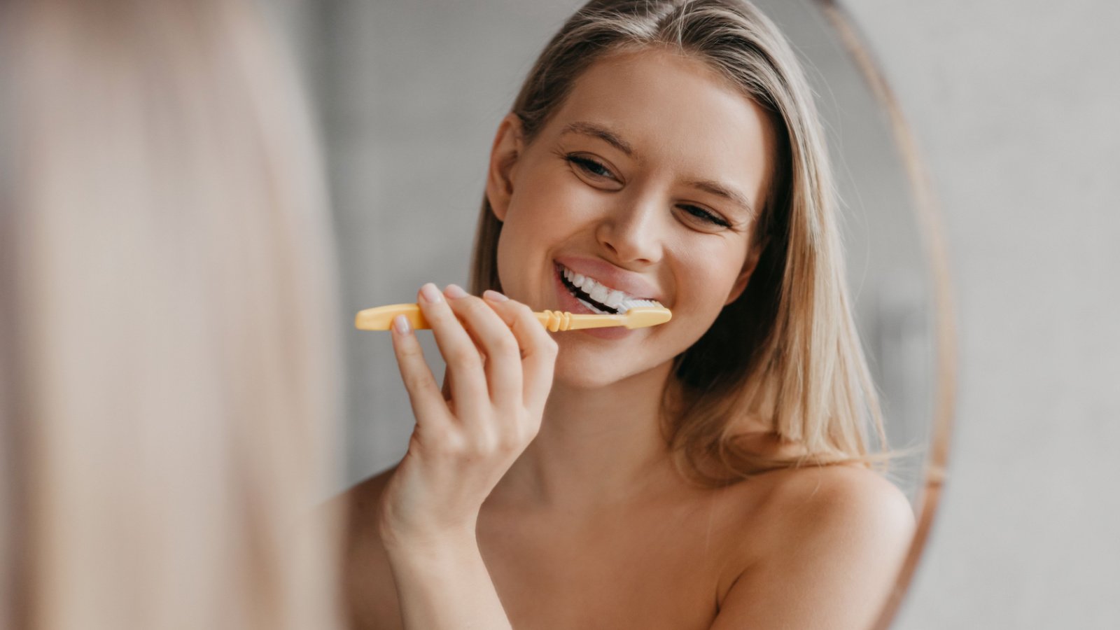 Oral hygiene, healthy teeth toothbrush Prostock studio Shutterstock