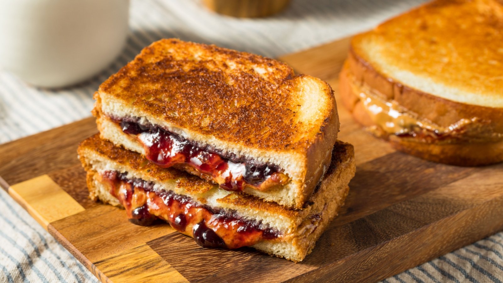 Peanut Butter and Jelly Sandwich PBJ Shutterstock Brent Hofacker