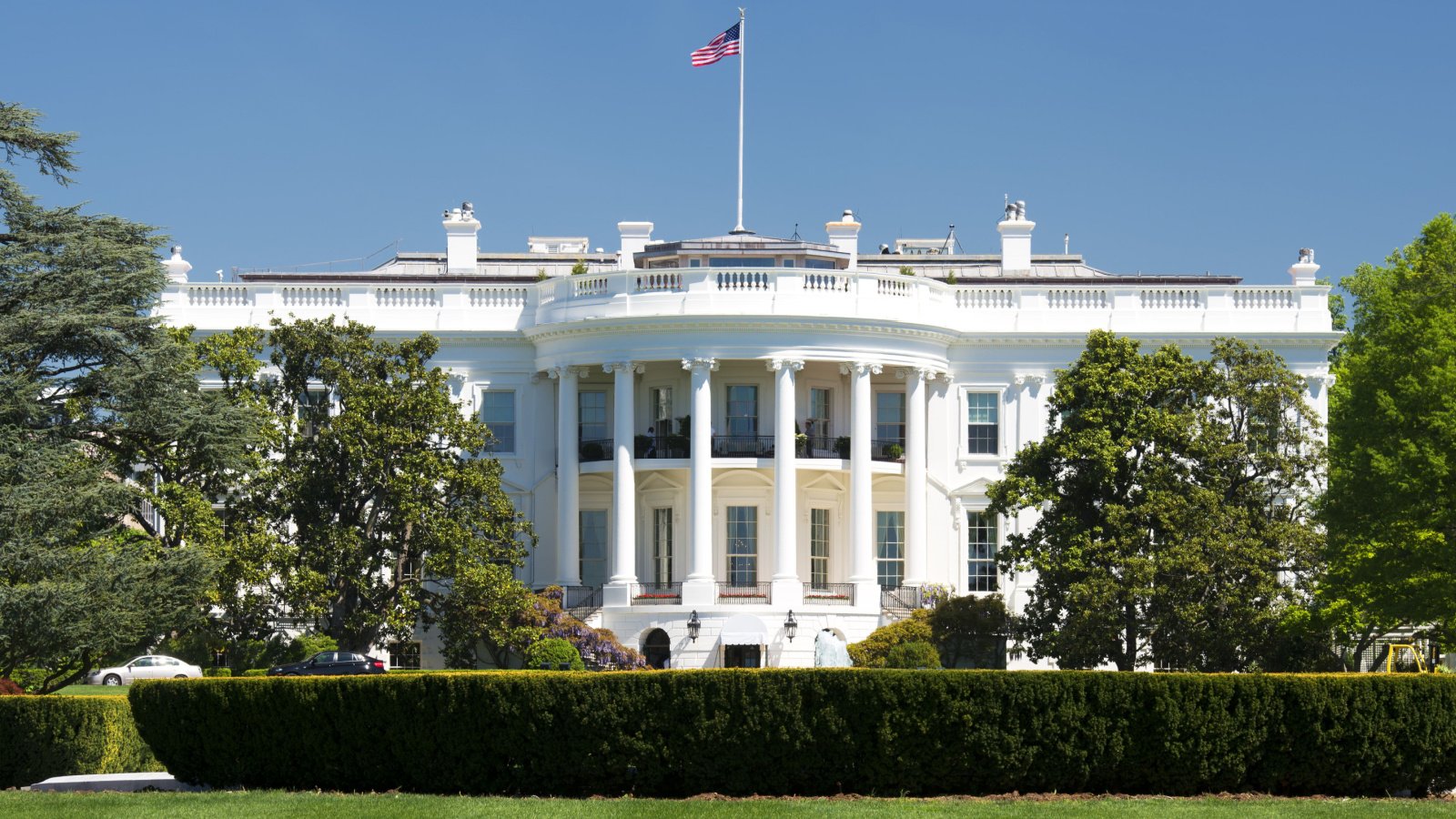 Politics The White House USA Andrea Izzotti Shutterstock