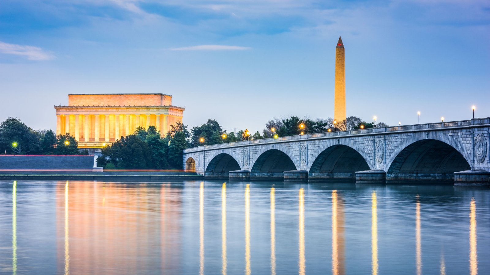 Politics Washington DC Monument Sean Pavone Shutterstock