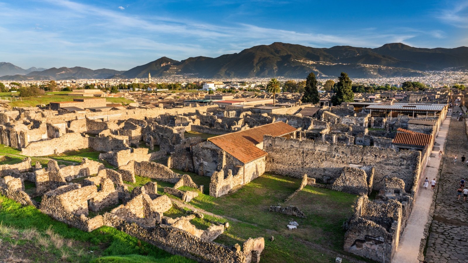 Pompeii Italy Ivo Antonie de Rooij Shutterstock Pompeii Italy Ivo Antonie de Rooij Shutterstock