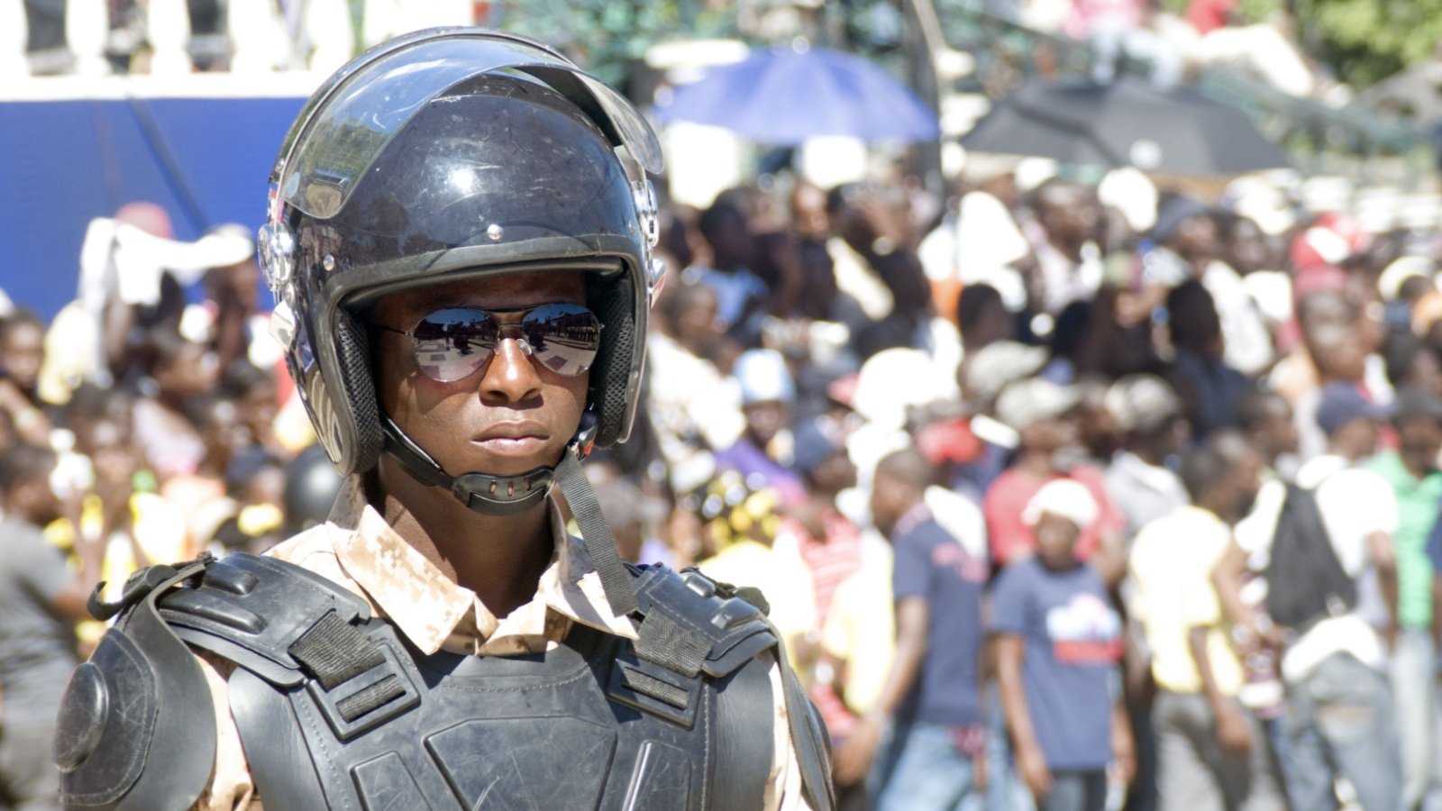 Port au Prince Haitian Soldier Daniel Alvarez Shutterstock