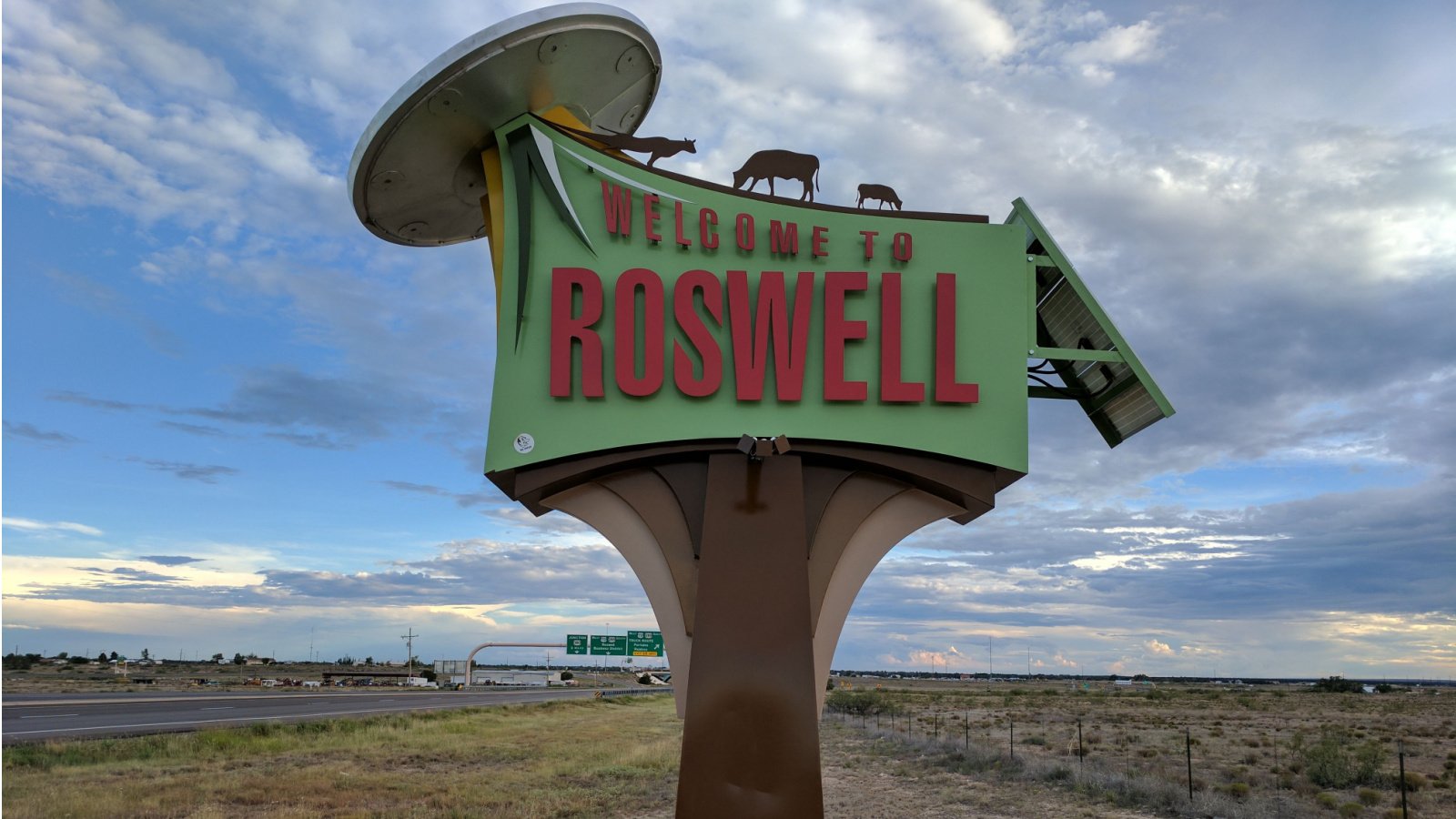 Roswell New Mexico UFO Sign Gianni Caponera Shutterstock