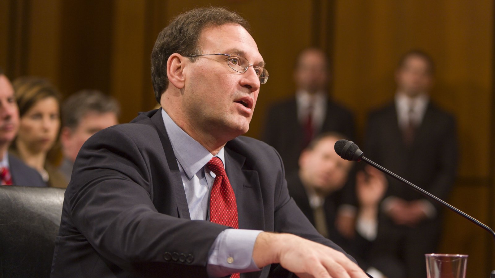 Samuel Alito supreme court justice Rob Crandall shutterstock