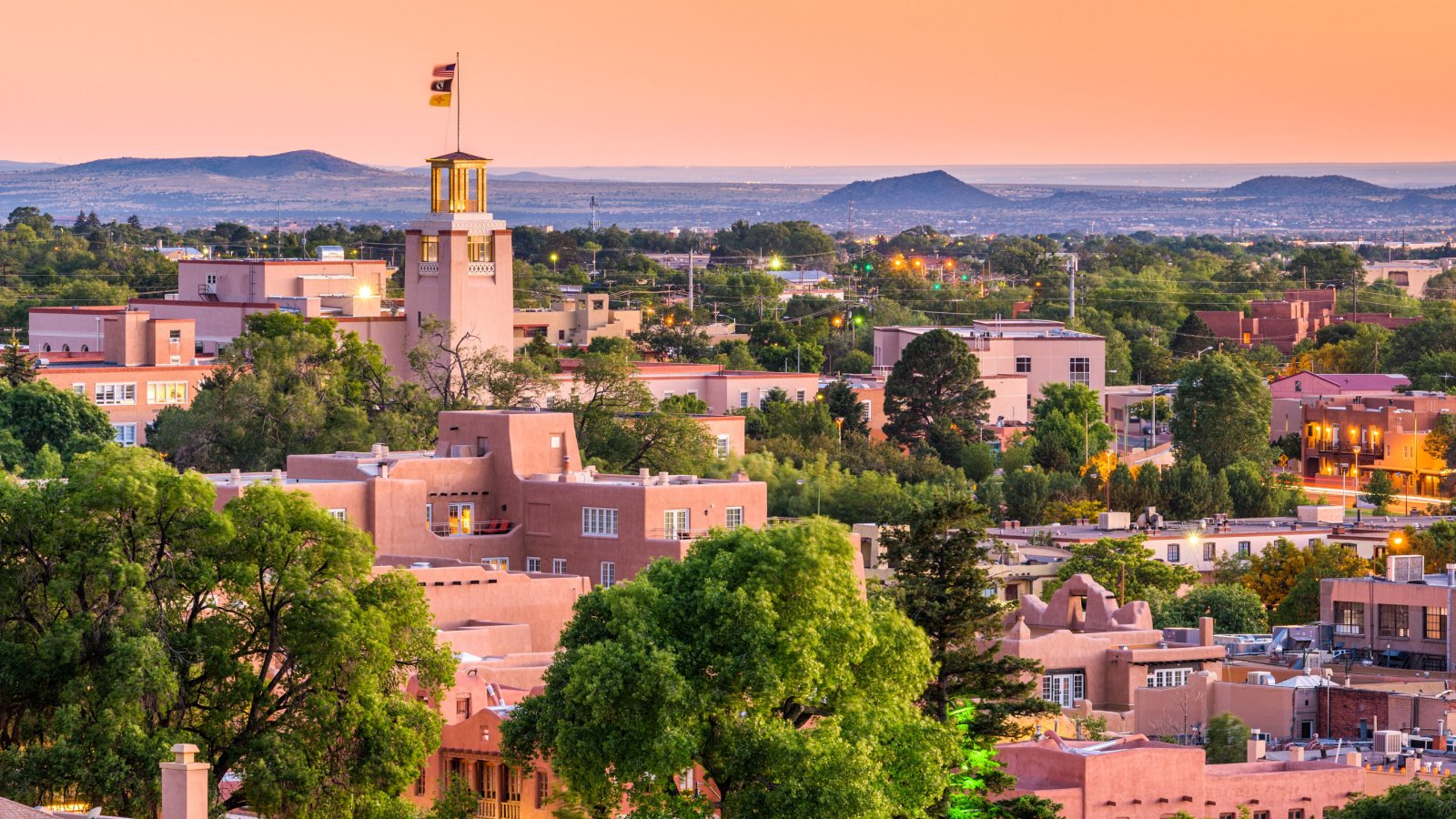 Santa Fe New Mexico downtown skyline sean pavone shutterstock