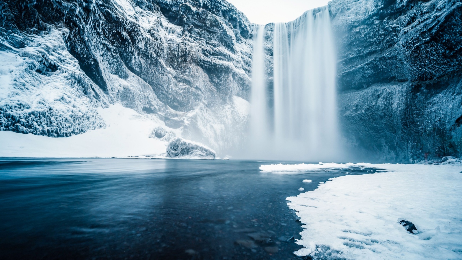 Skogafoss Waterfall Iceland zedspider Shutterstock