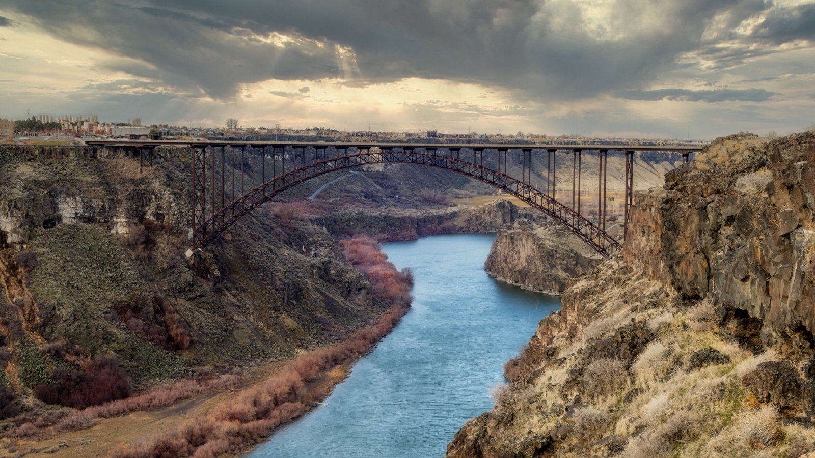 Snake River Canyon Idaho Charles Knowles Shutterstock Snake River Canyon Idaho Charles Knowles Shutterstock