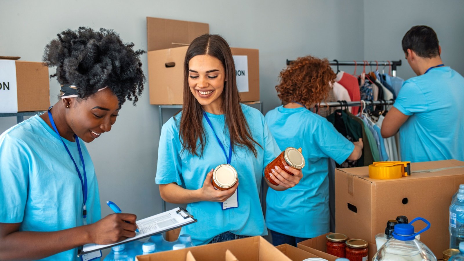 Social Workers Volunteers Humanitarian Aid Shelter Donations Dragana Gordic Shutterstock