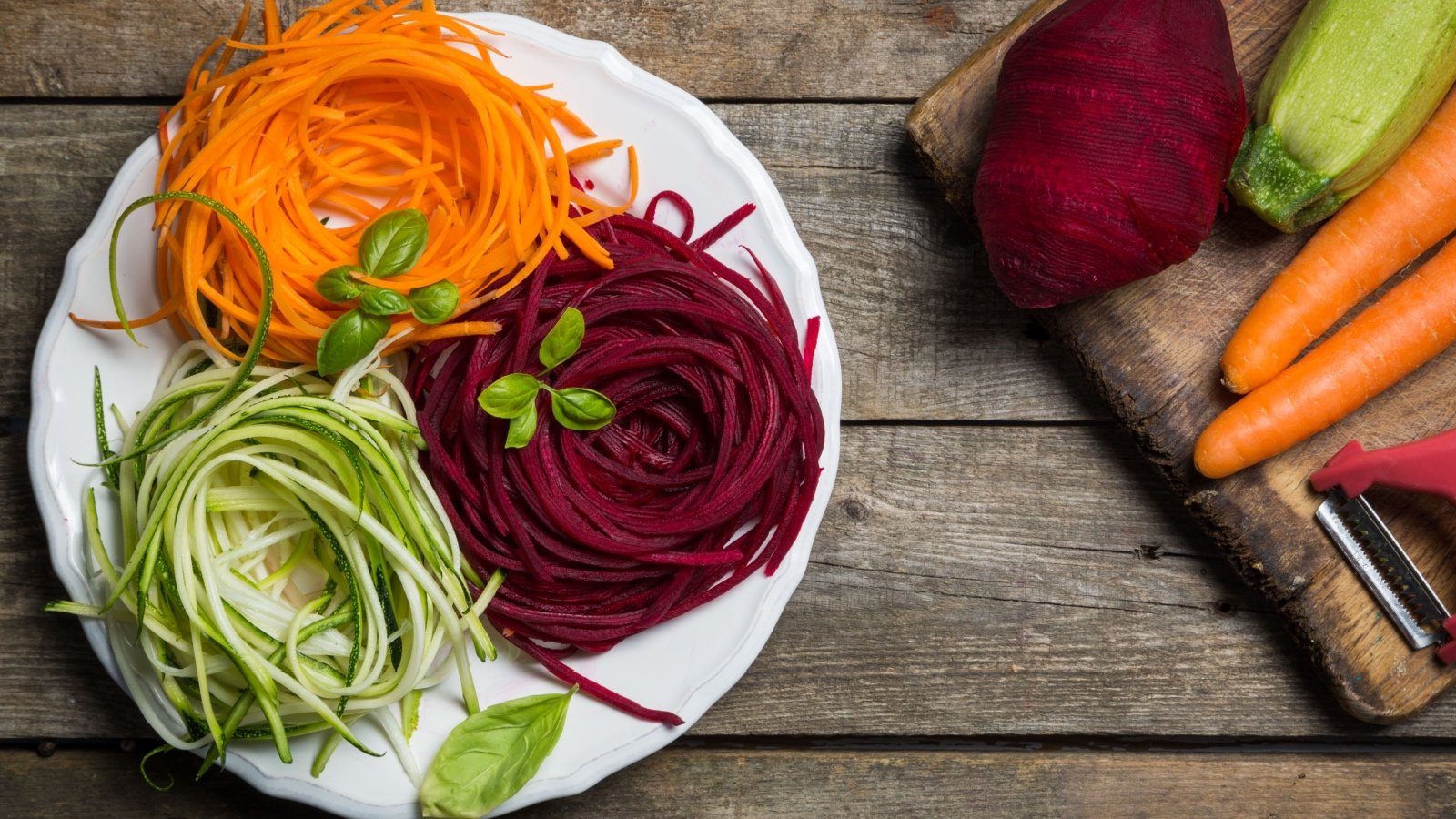 Spiralized carrot zucchini and beetroot vegetable noodles Oleksandra Naumenko Shutterstock