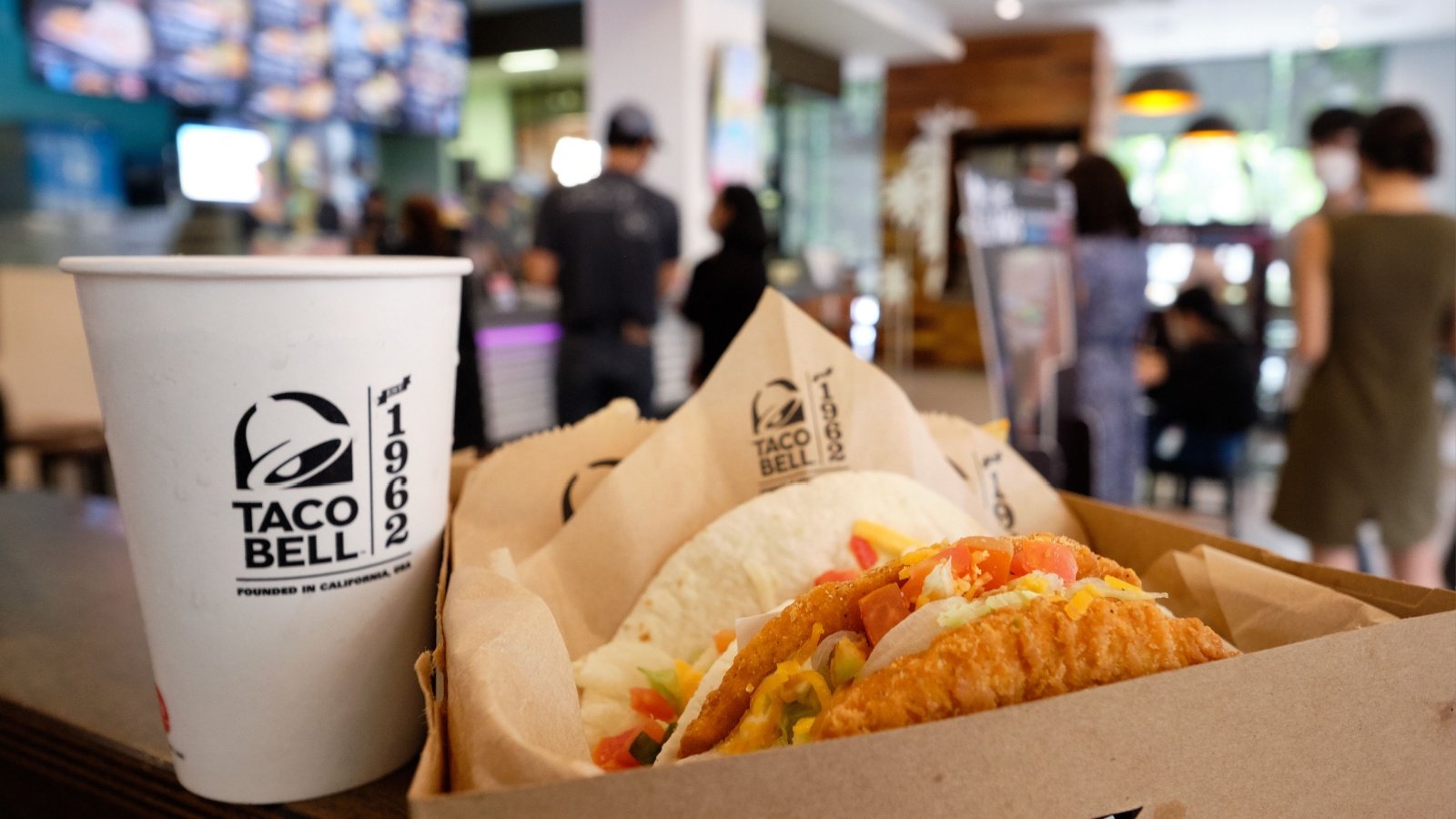 Taco Bell Fast Food KULLAPONG PARCHERAT Shutterstock