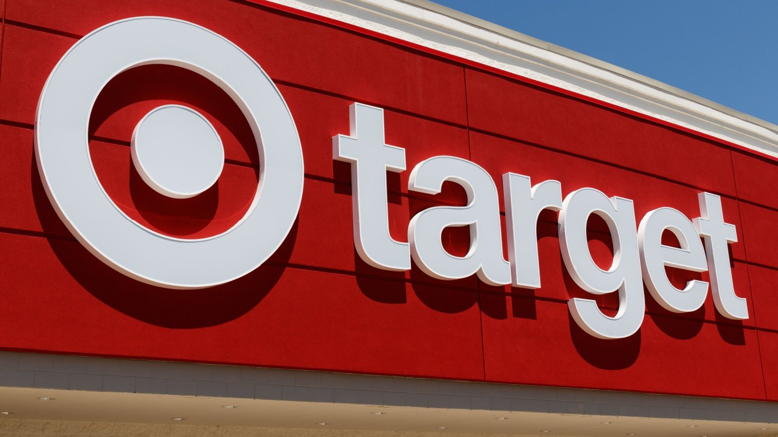 Target Store Bullseye Jonathan Weiss Shutterstock