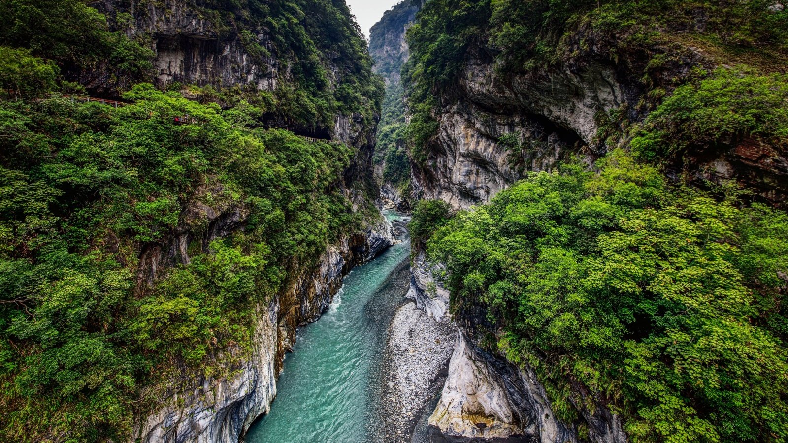 Taroko National Park , Hualien, Taiwan FenlioQ Shutterstock