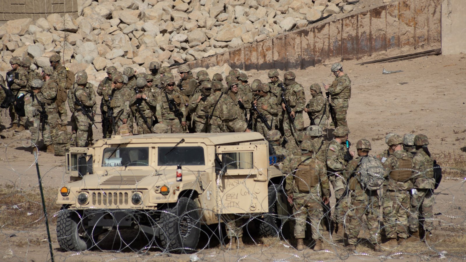 Texan border Texas National Guard David Peinado Romero Shutterstock