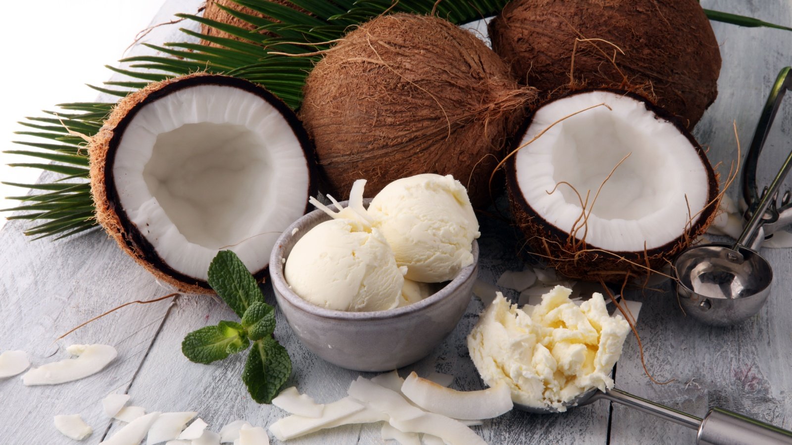 Tropical coconut ice cream dessert beats1 Shutterstock