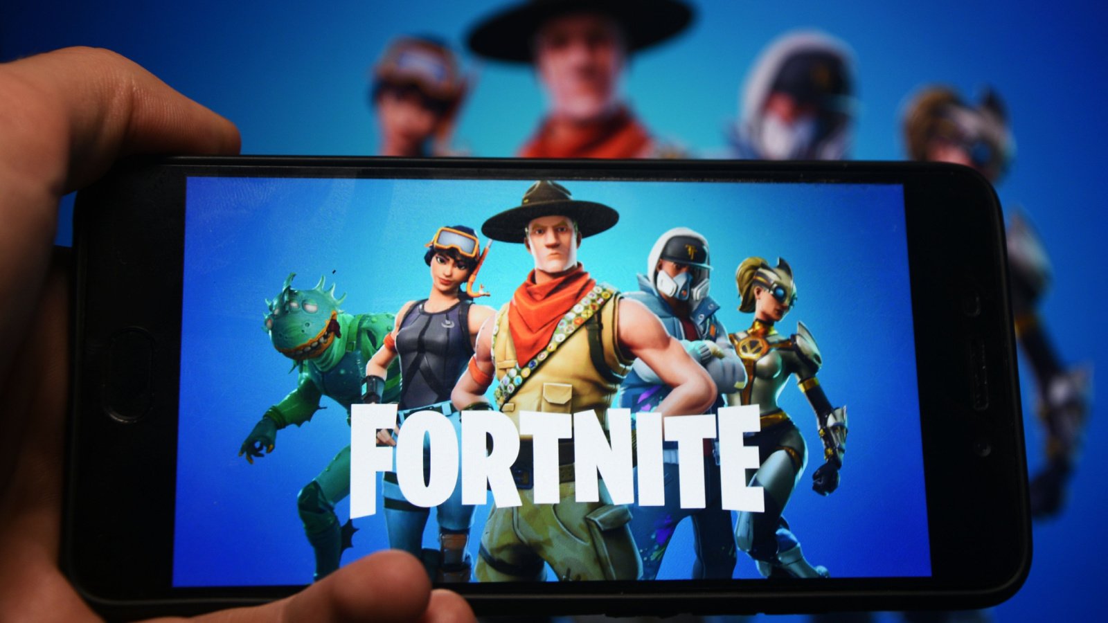 Video Games Gaming Fortnite Phone Pryimak Anastasiia Shutterstock