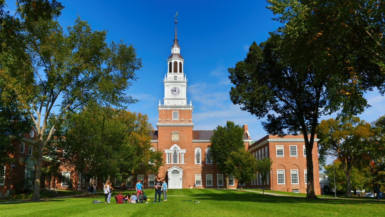 campus of Dartmouth College New Hampshire Jay Yuan Shutterstock