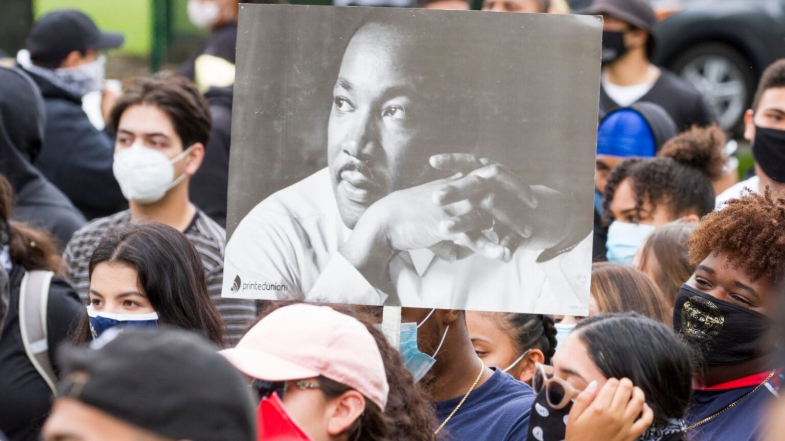 25 Distorted Views of the 1960s That History Books Get Wrong