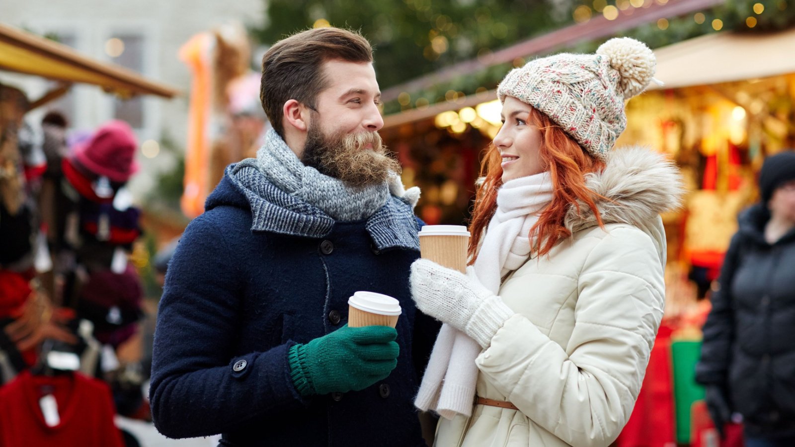 couple cold outdoor winter city together