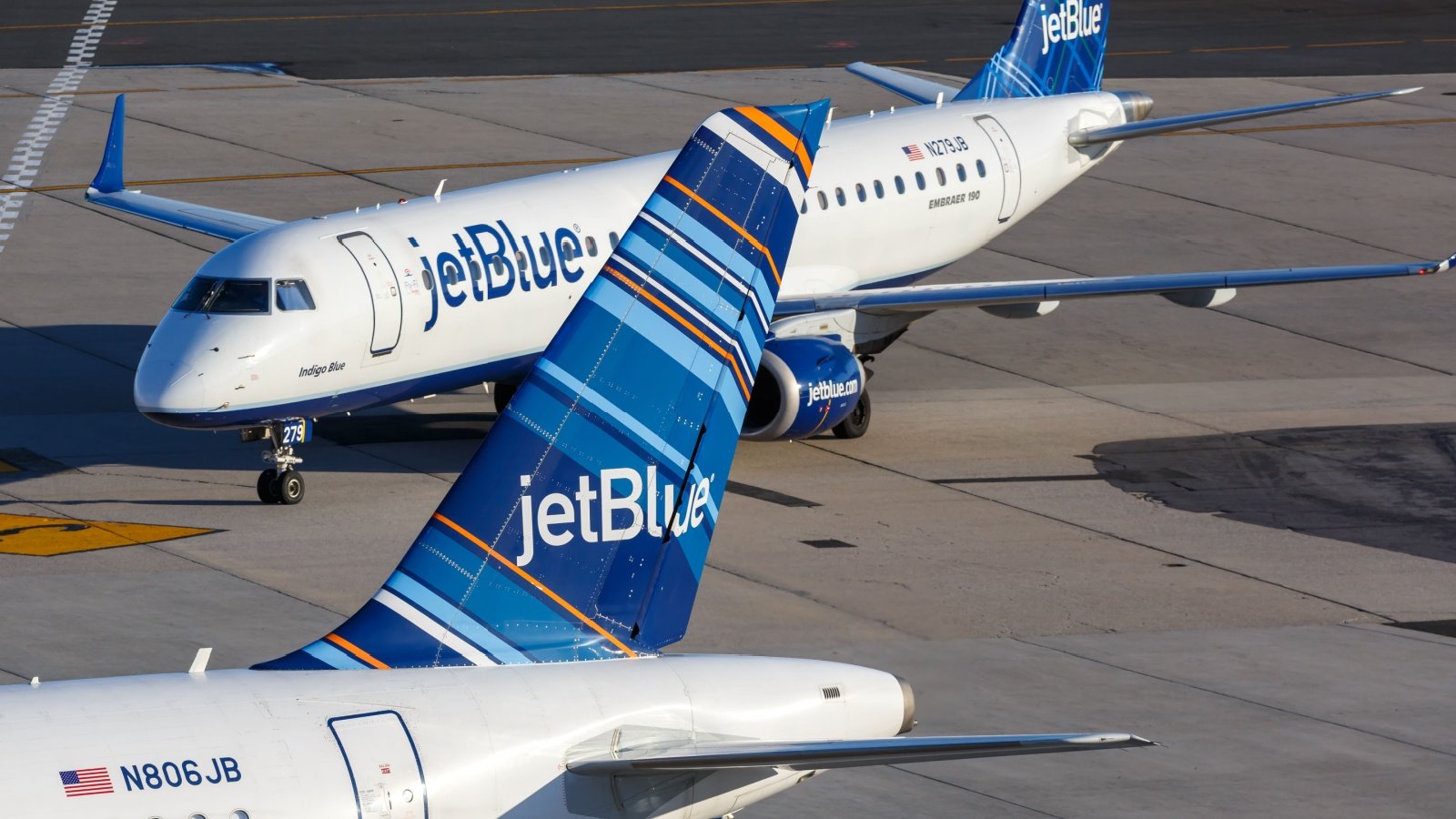 jetBlue airlines Airbus airplanes Markus Mainka Shutterstock