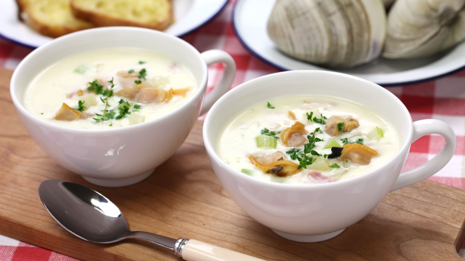 new england clam chowder quahog bonchan Shutterstock